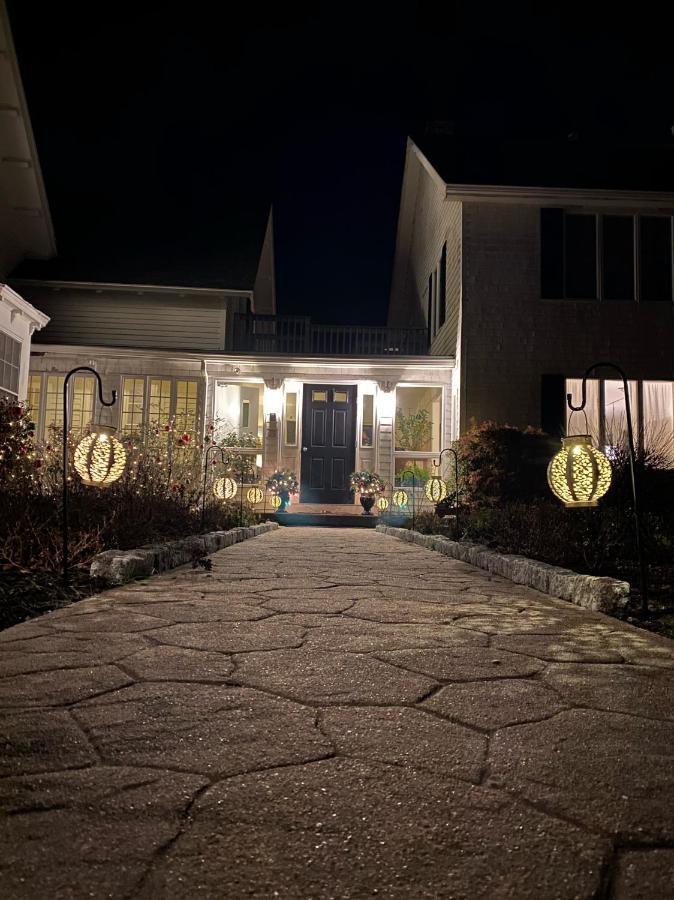 Old Town Inn New Shoreham Exterior photo